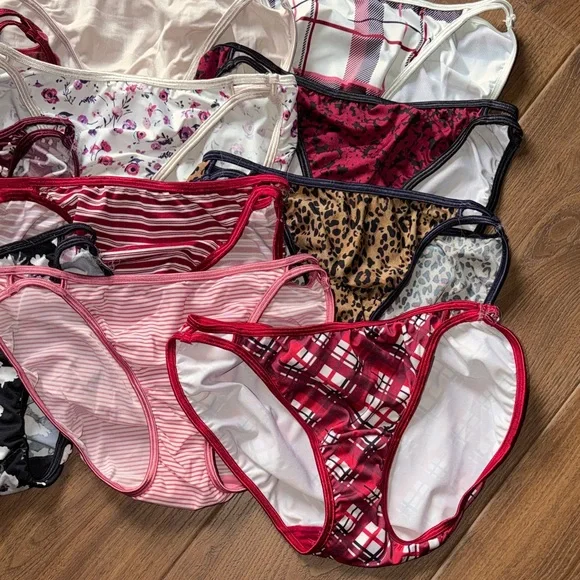 Vanity Fair size medium Women's Panties Assorted Colors - Picture 3 of 9